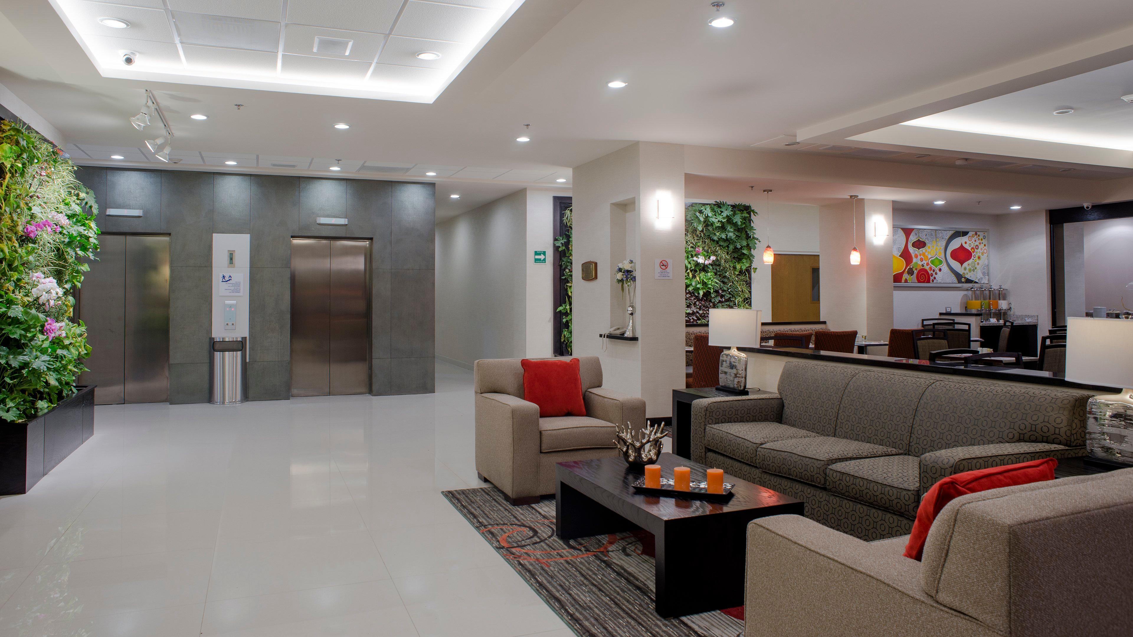 Holiday Inn Express & Suites Chihuahua Juventud By Ihg Extérieur photo