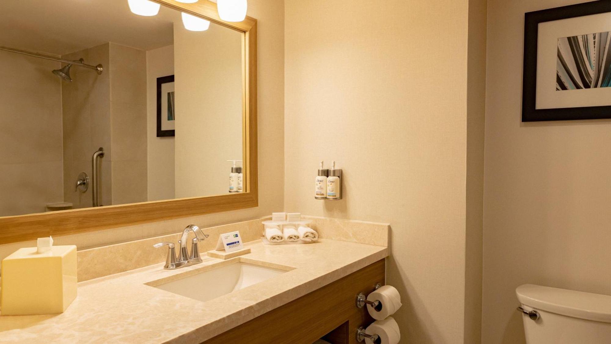 Holiday Inn Express & Suites Chihuahua Juventud By Ihg Extérieur photo
